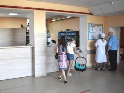 Как будут работать больницы на выходных и в День России, рассказали в минздраве Крыма