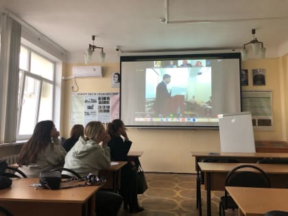 17 февраля 2022 г. обучающиеся Юридического Института СевГУ дистанционно приняли участие в проведенной Санкт-Петербургским международным криминологическим клубом беседе на тему пол