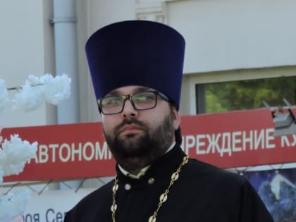 24 апреля день рождения отмечает настоятель храма апостола Филиппа, руководитель отдела религиозного образования Севастопольского благочиния протоиерей Михаил Викторов