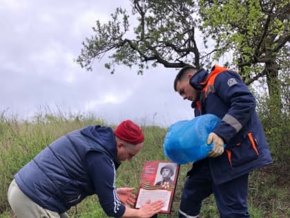 Строители яхтенной марины обновили Аллею памяти у 19 Береговой батареи