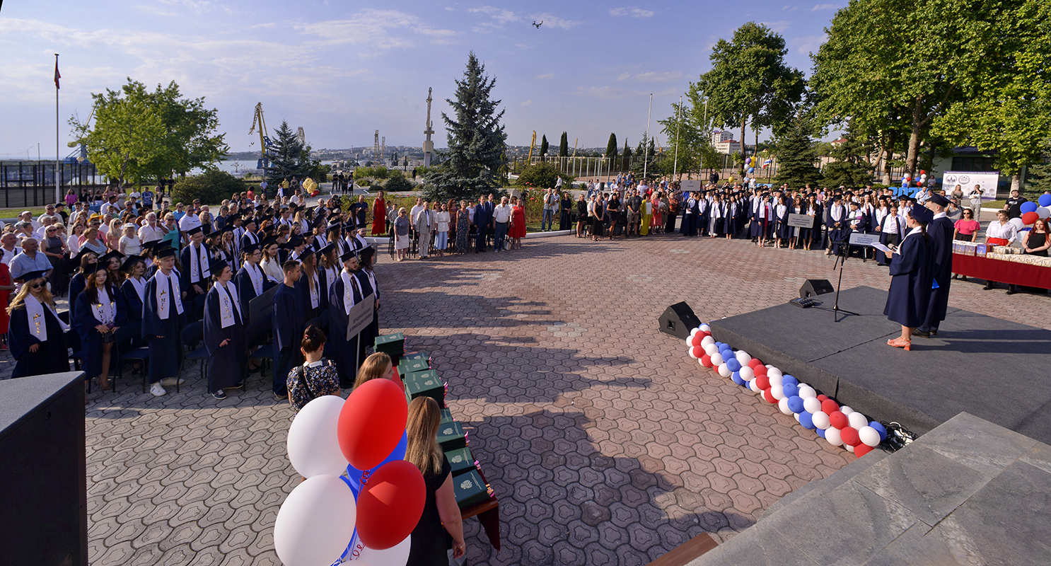 Свежие новости севастополя 2024. Севастопольский филиал МГУ. Филиал МГУ В Севастополе. Севастополь 2022 город. Выпуск 2022.