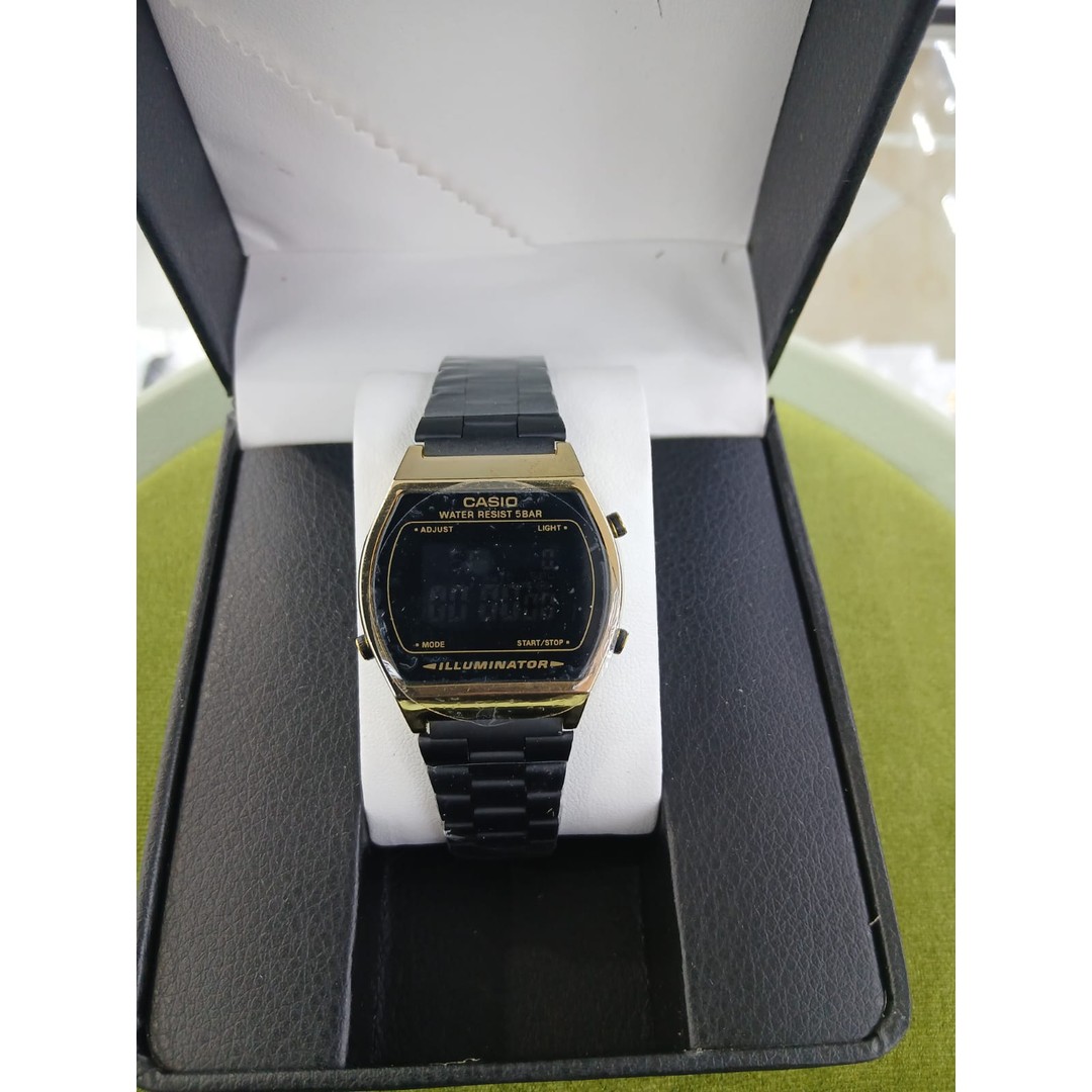 Casio Digital watch -with a black strap