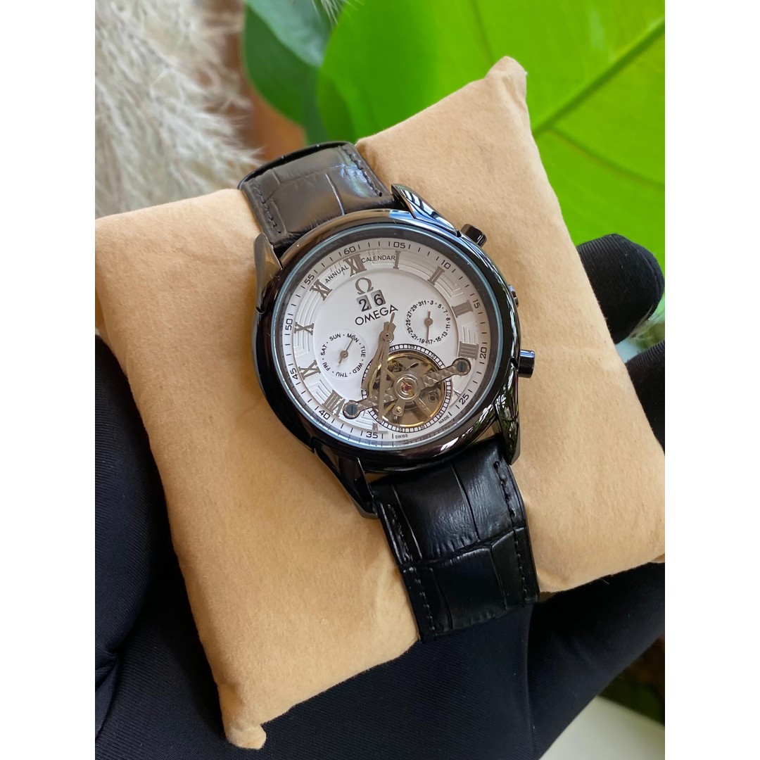 OMEGA CHRONOGRAPH AUTOMATIC WATCH