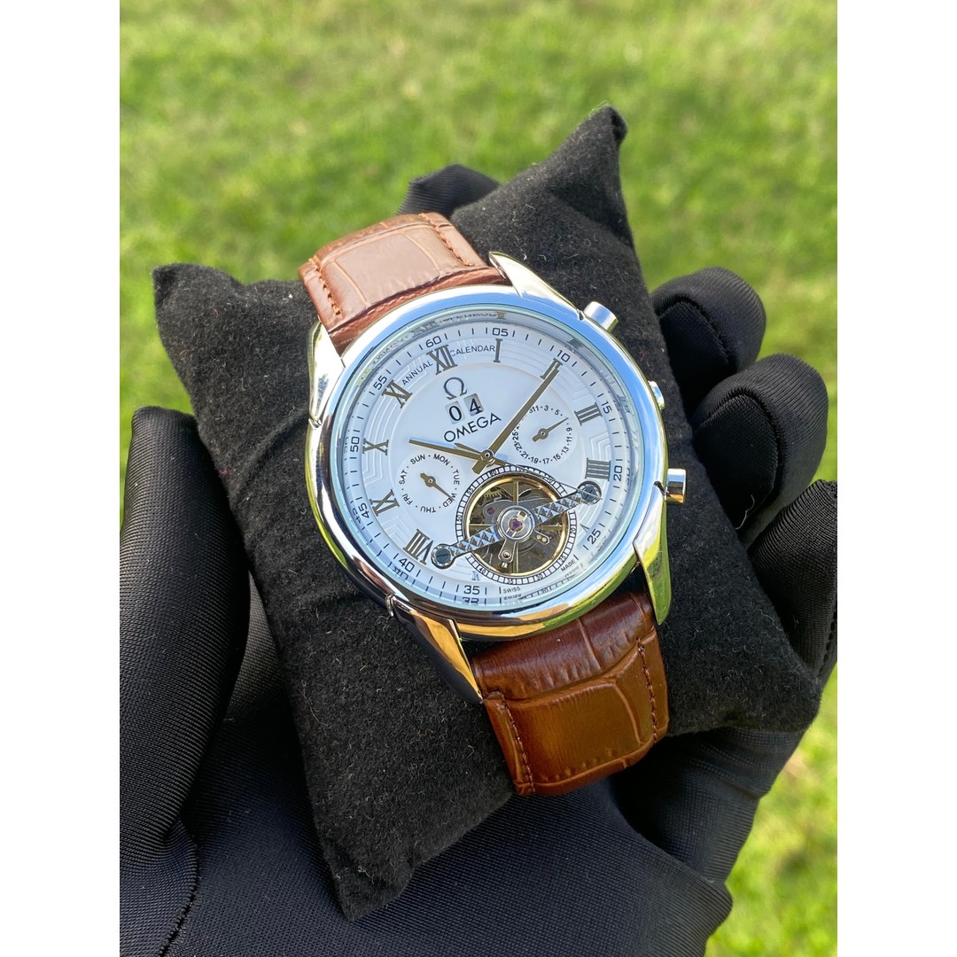 OMEGA CHRONOGRAPH AUTOMATIC WATCH