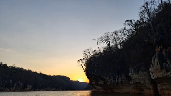 Tsiribihina River Madagascar tour