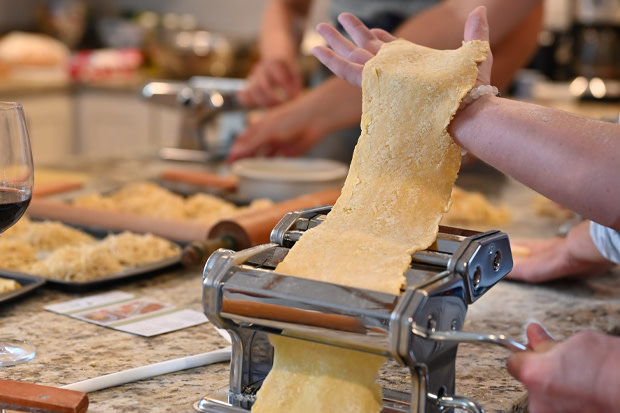 Bringing Italian cuisine to your home is easier than you think (and more delicious!) with Farina Charleston Chefs Derek and Molly.