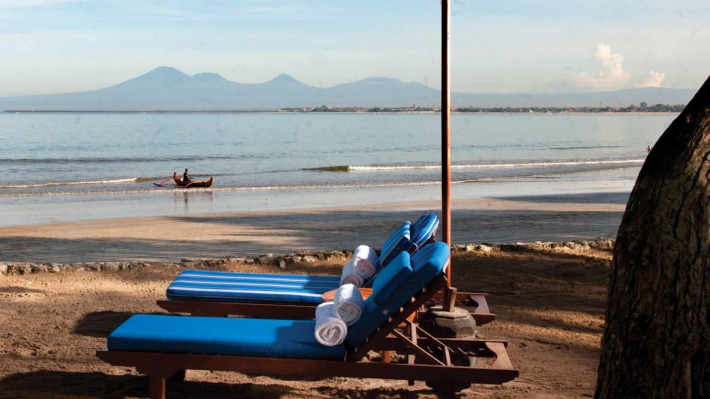 Four Seasons Resort Bali Jimbaran Bay private beach wedding venue by the ocean — Panigrahana