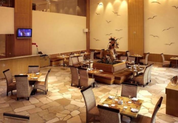 Chancery Pavilion Bangalore wedding couple ceremony at centrally located 5-star hotel — Panigrahana