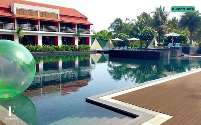 Planet Hollywood Beach Resort Goa pool and garden decorated for wedding reception — Panigrahana