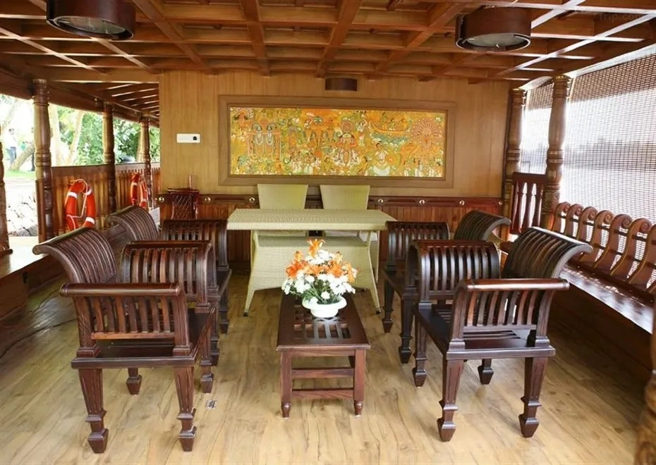 Kerala destination wedding with tropical floral decor