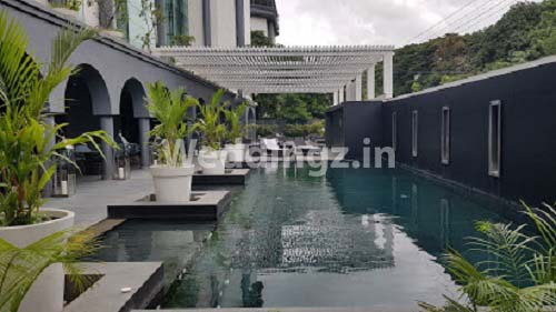 Radisson Blu Atria Bangalore 4-star wedding hotel near Cubbon Park with elegant decor — Panigrahana