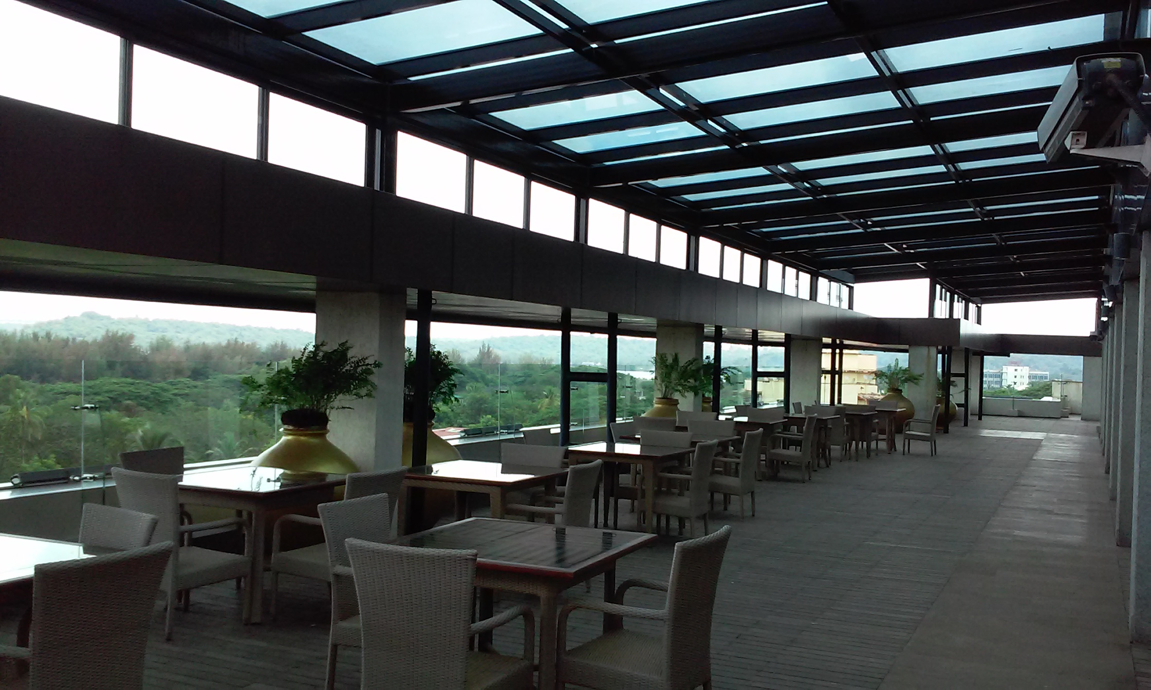 Vivanta Panaji Goa outdoor terrace venue for wedding celebration with Mandovi River view — Panigrahana