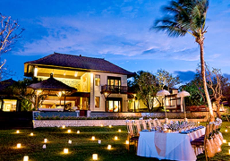 AYANA Bali villa dinner reception overlooking Indian Ocean