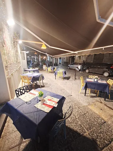 Esterno La Barca — Via Auteri, Catania