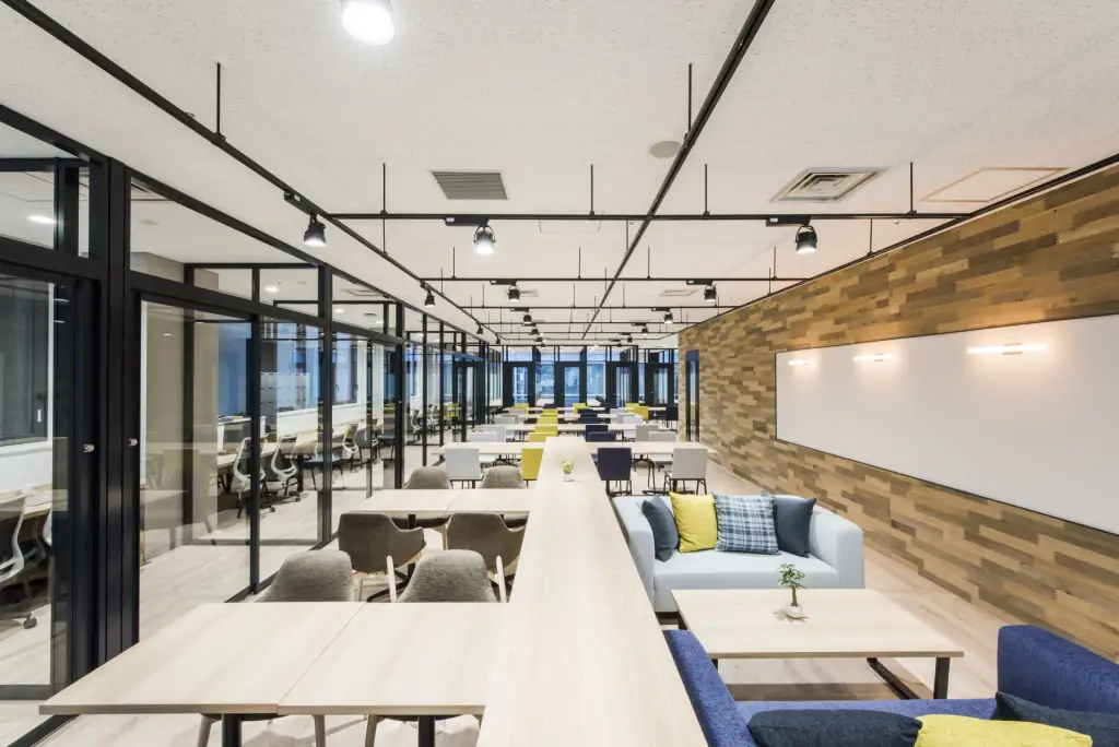 fabbit Kyobashi – Coworking Space in Tokyo, Japan | Freaking Nomads