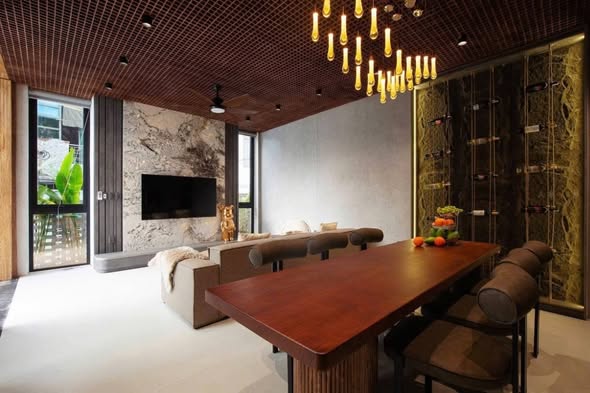 Modern Three-Story Villa with Five Bedrooms — photo 5