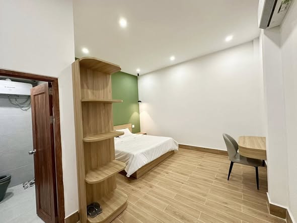 Modern 5-Bedroom Home Near My Khe Beach Da Nang — photo 3