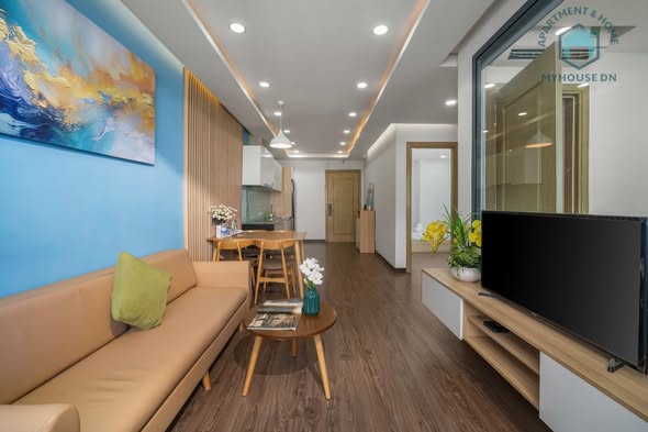 Spacious Modern Apartment with Panoramic City Views — photo 4