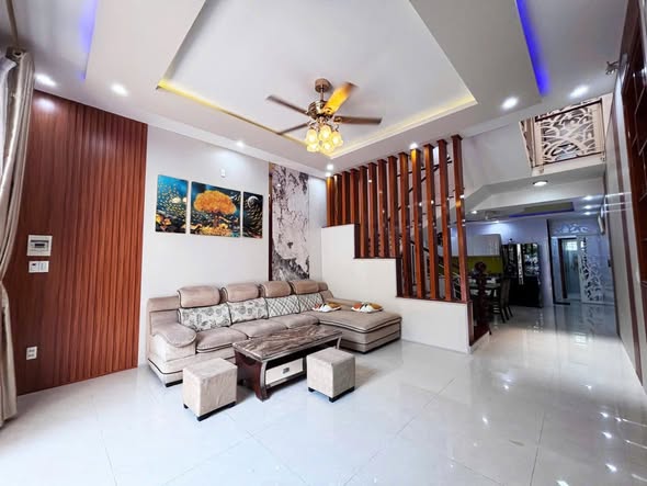 Modern 3-Story House for Rent in Hoa Xuan — photo 1