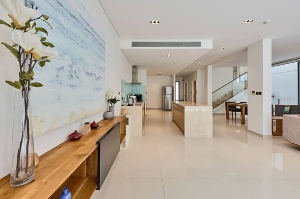 Luxury 3-Bedroom Villa at The Point 18 — photo 3