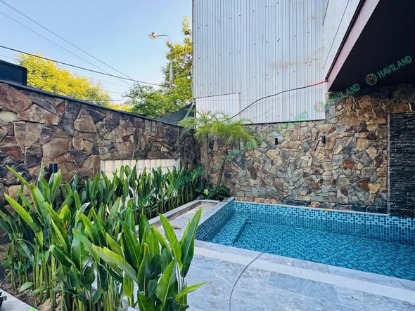 Modern Studio Apartment Near Beach with Pool Access — photo 2