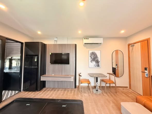 Premium One-Bedroom Apartments on My Khe Street — photo 4