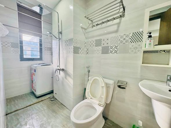 Modern Studio Apartment in Mỹ An with Full Furnishings — photo 5