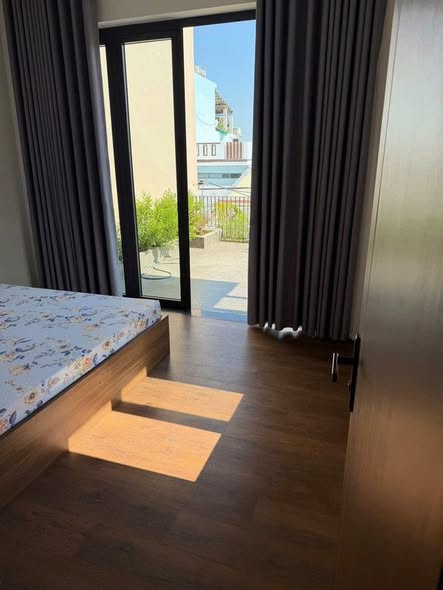 Spacious 5-Bedroom Villa Near Ngu Hanh Son Beach — photo 4