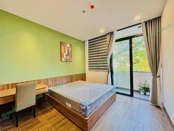 Modern 2BR Beachside Apartment with Pool and Gym — photo 6