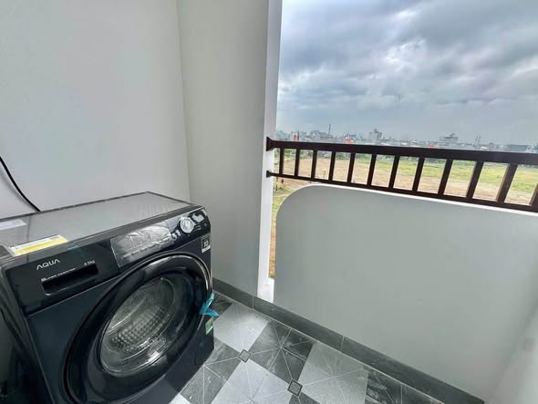 Modern 1-Bedroom Apartment in Peaceful Hoa Xuan — photo 3