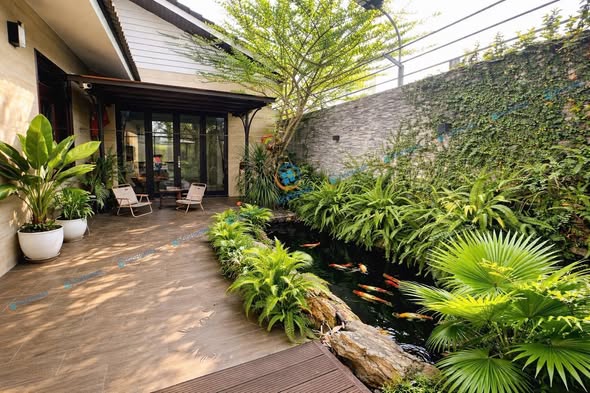 Spacious 200m² Garden House with Koi Pond — photo 4