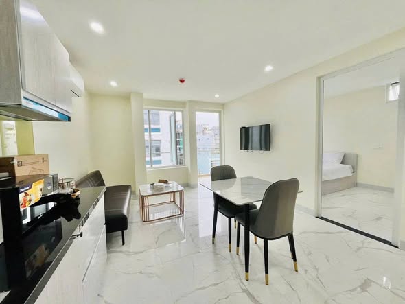 New 1-Bedroom Apartment with Spacious Beach Balcony — photo 3