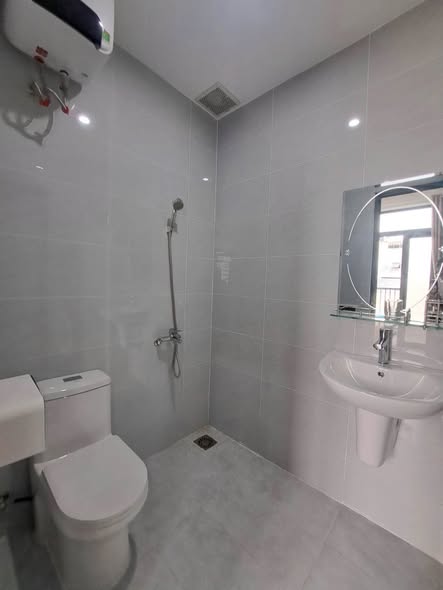 Modern Apartment with Balcony in Central Da Nang — photo 5