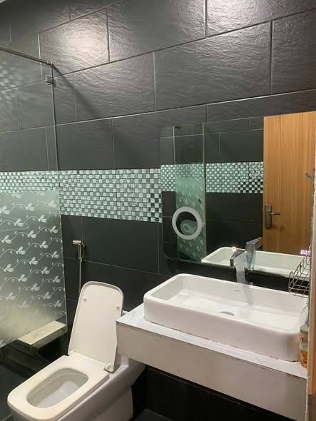 Spacious 4-Story House in Prime Da Nang Location — photo 2