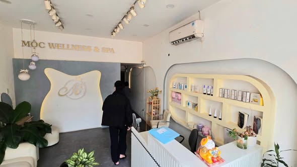 Spacious 3.5-Story Commercial House on Hoàng Diệu Street — photo 3