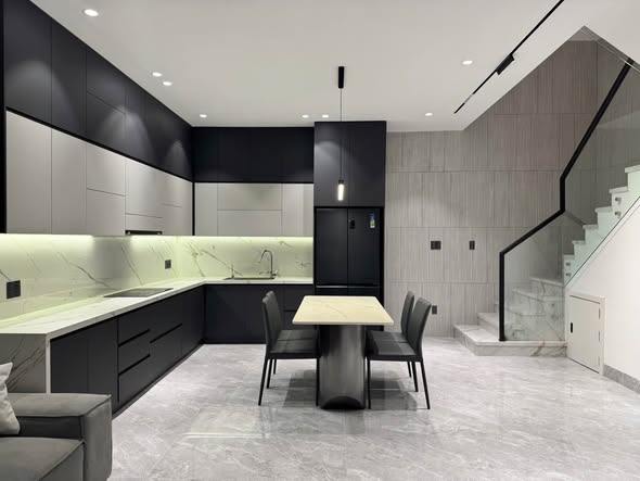 Modern 4-Story House in Da Nang City Center — photo 5