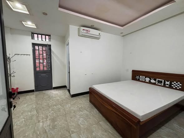 Spacious 4-Bedroom Family House in Lien Chieu District — photo 4