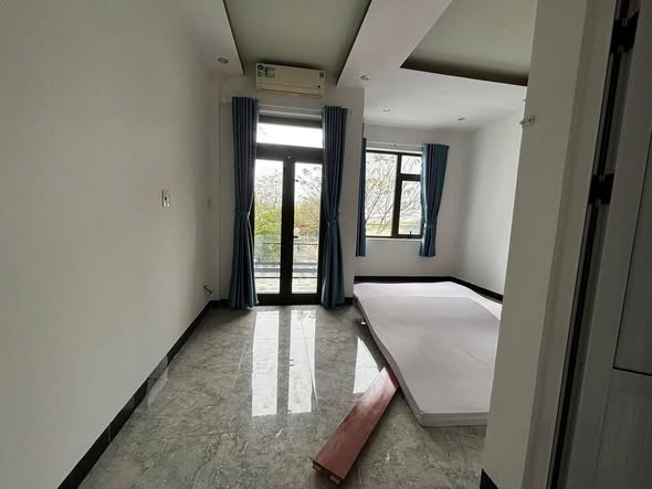 Spacious 4-Bedroom Family House in Lien Chieu District — photo 5