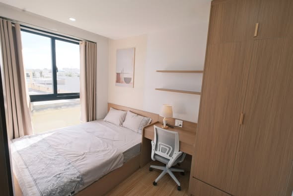 Modern Apartment Near My Khe Beach with City View — photo 4