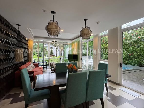 Premium 4-Bedroom Pool Villa Steps from My Khe Beach — photo 5