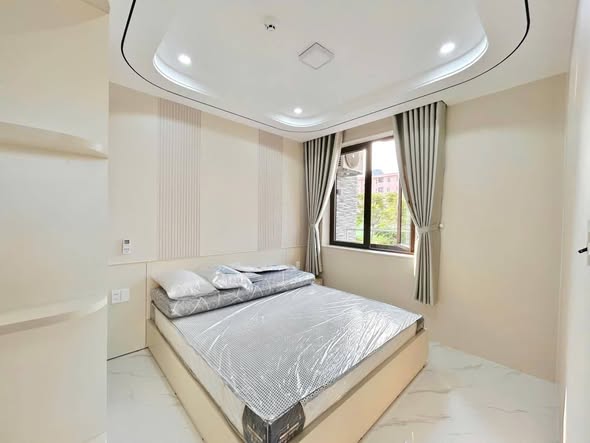 Stunning Mountain View Apartment with Large Balcony in Quiet Area — photo 4