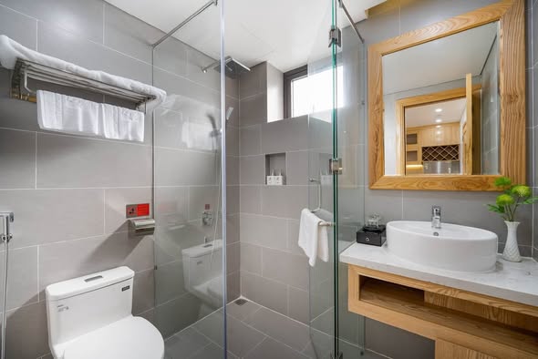 Modern One-Bedroom Apartment in Central Son Tra — photo 2