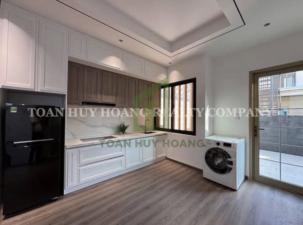 Spacious 5-Bedroom Villa in Prime Danang Location — photo 4