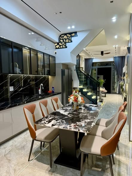 Spacious 4-Bedroom House in Central Da Nang — photo 4