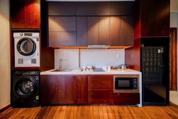 Modern 2-Bedroom Apartment with Balcony in My An β photo 5