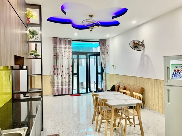 Modern Two-Story Townhouse for Sale in Thanh Khe — photo 1