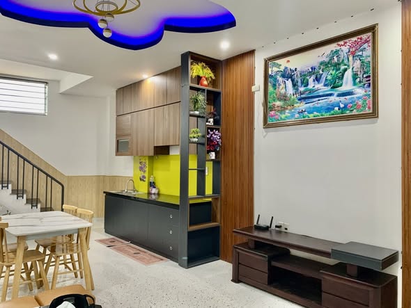 Modern Two-Story Townhouse for Sale in Thanh Khe — photo 2