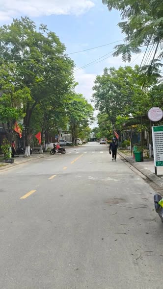 Beautiful Frontage Land Parcel for Sale Near Duy Tan University — photo 2