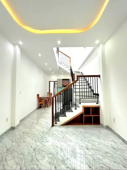 Corner Apartment with Three Bedrooms for Sale — photo 1