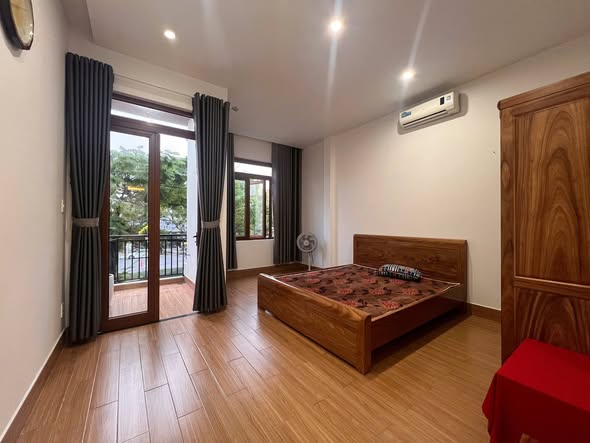 Modern 3-Story House on Prime Le Van Hien Street for Sale — photo 5